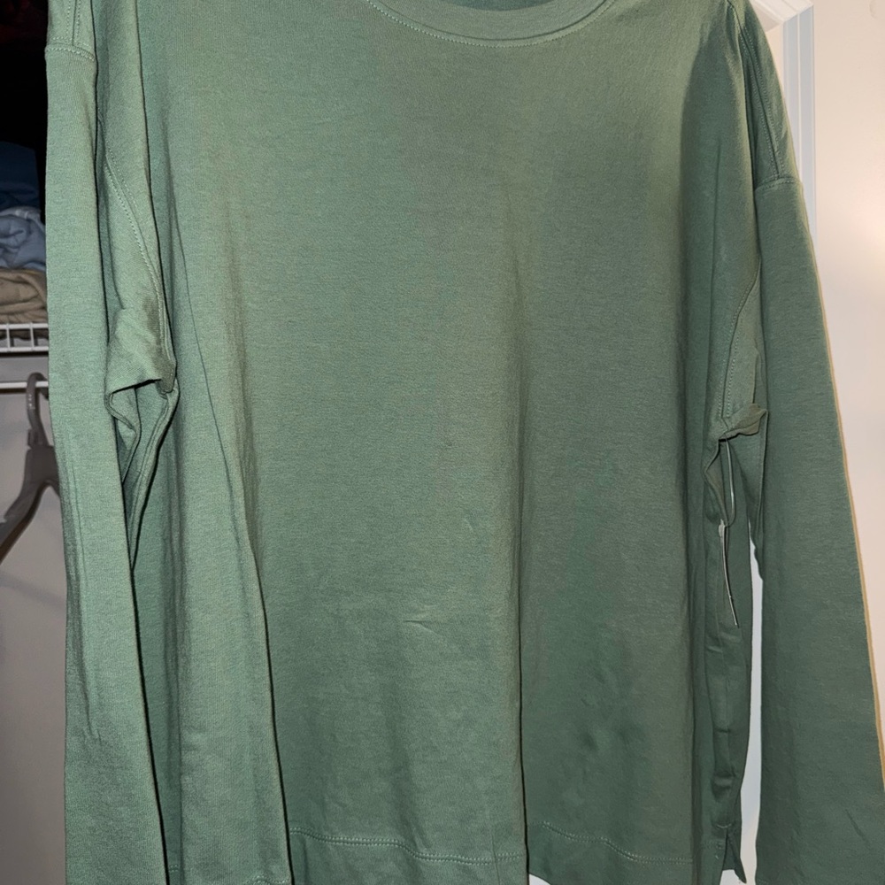 Old Navy Green Long Sleeve Tee Relaxed Fit